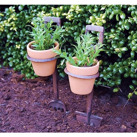 Fork And Spade Flower Pot Holders 2 Fork And Spade Flower Pot Holders - Image 2